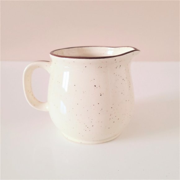 Vintage creamer with orange flower. Made in Japan. - Picture 2 of 4